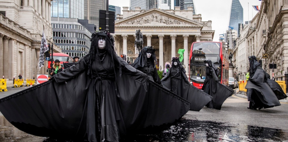 Extinction Rebellion protest against Bank of England's carbon-intensive